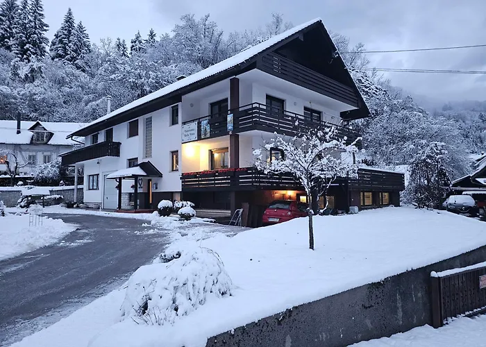 Panorama & Bella Vista 아파트